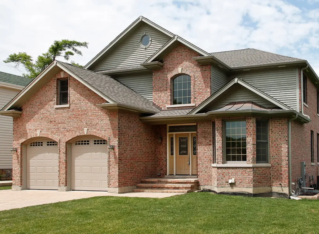 luxury home in effingham illinois with a brand new roof from local roofing replacement company