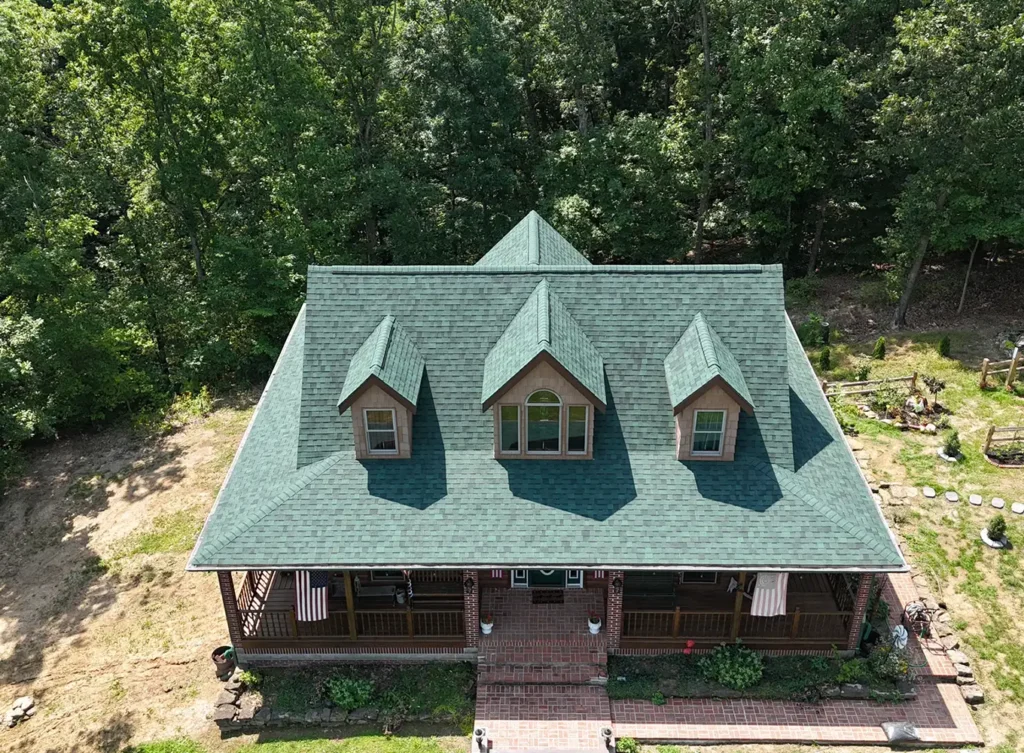 effingham illinois home with residential roofing shingles installed by local roofing contractor